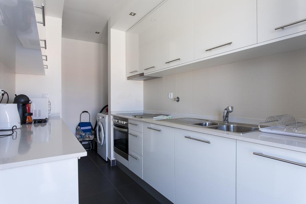 Joivy Joyful 2Br Apt With Terrace Nearby Sao Bento Palace Lisboa Exterior foto