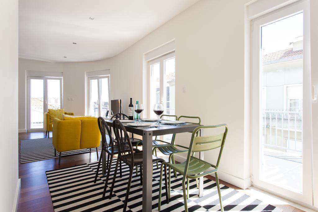 Joivy Joyful 2Br Apt With Terrace Nearby Sao Bento Palace Lisboa Exterior foto